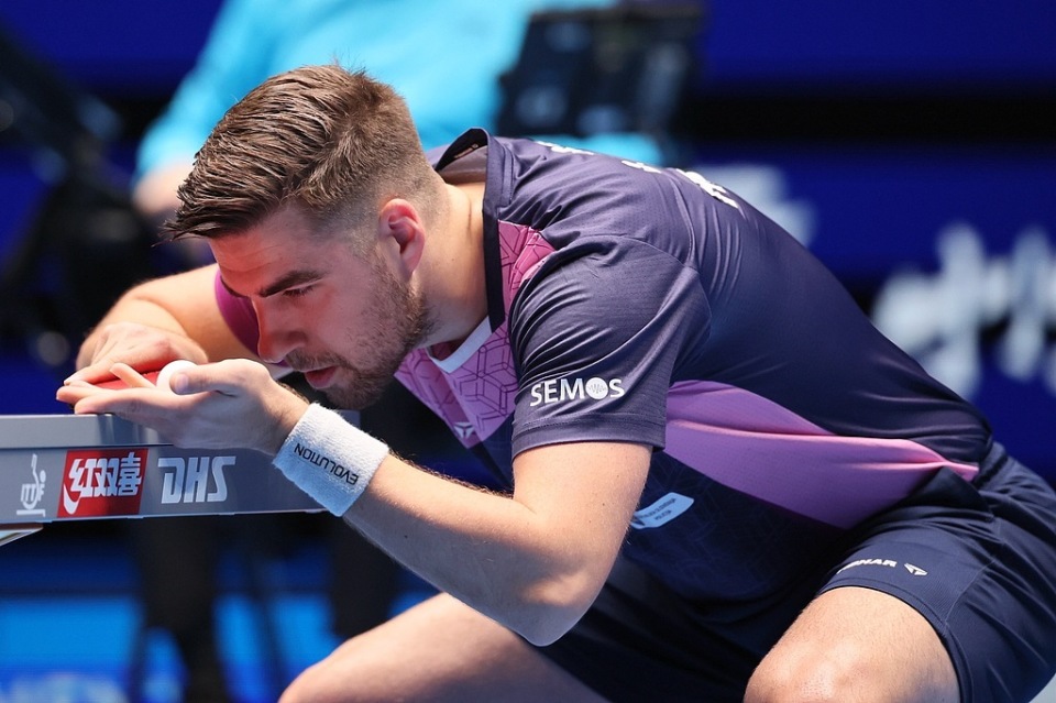 频频在对方 频频在对方