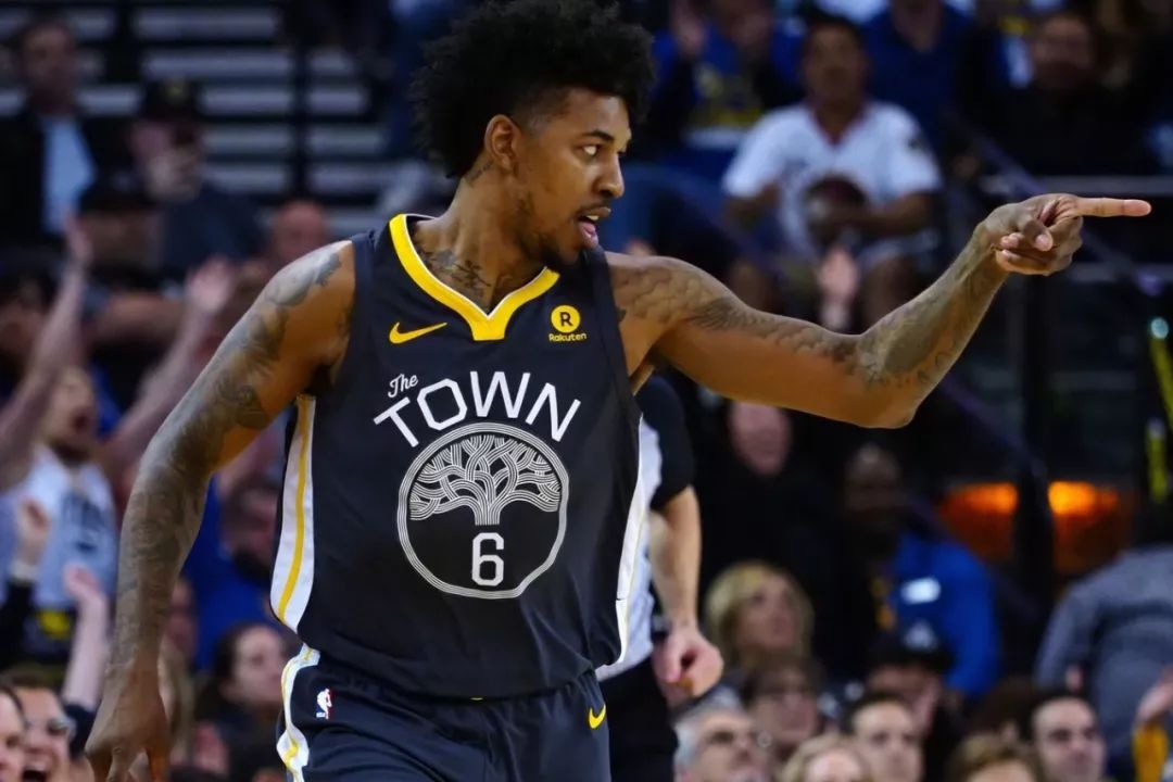 往往只有两 往往只有两