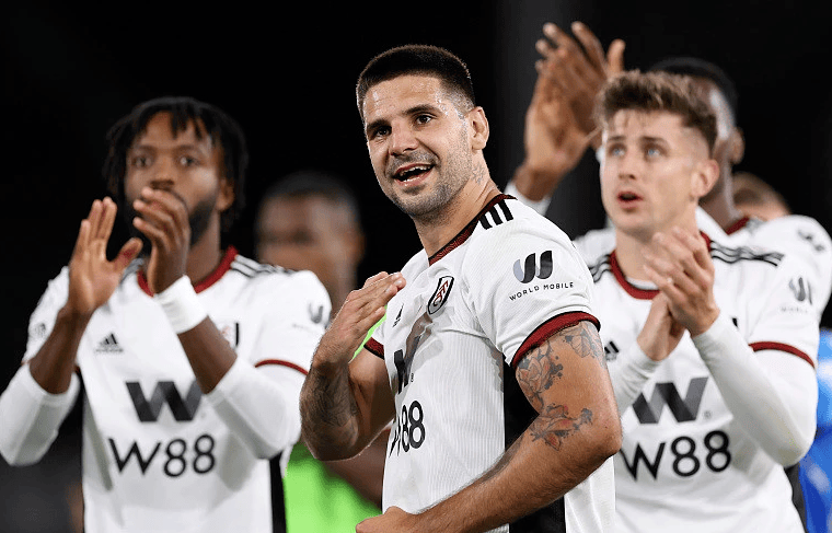 帮助球队守 帮助球队守