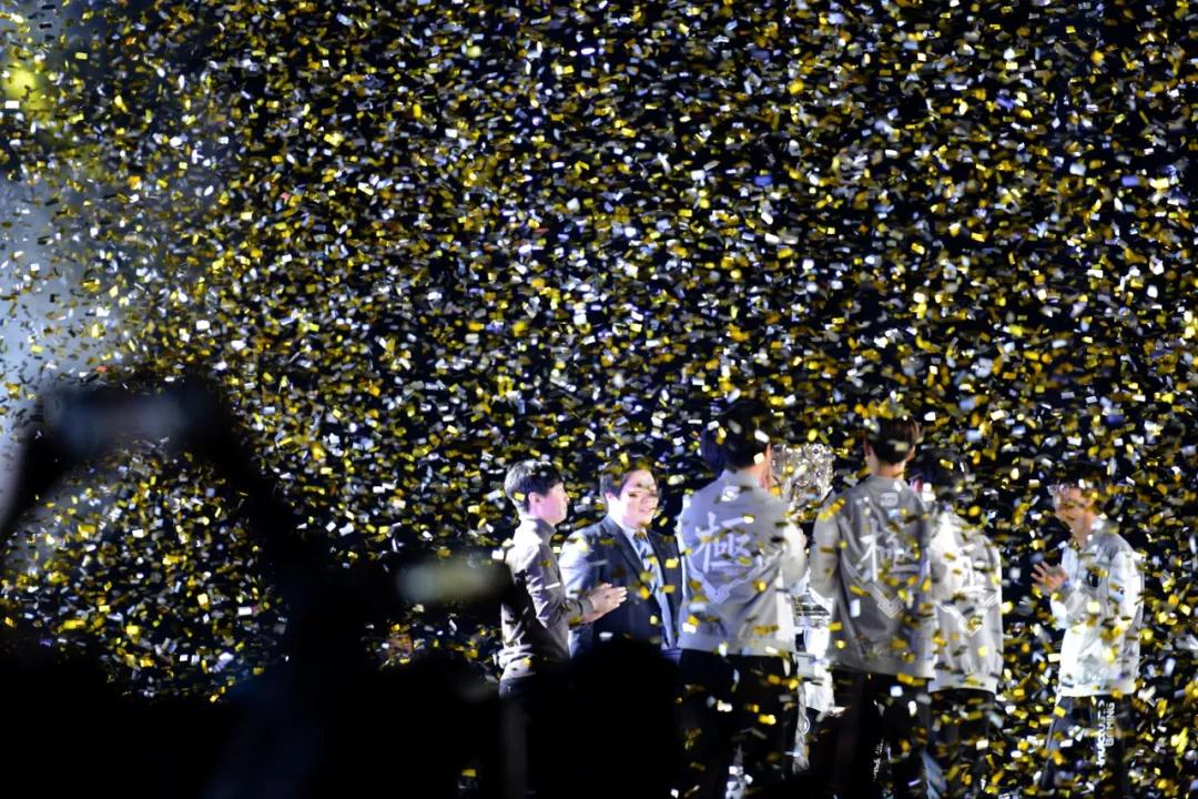 势牌打成劣 势牌打成劣